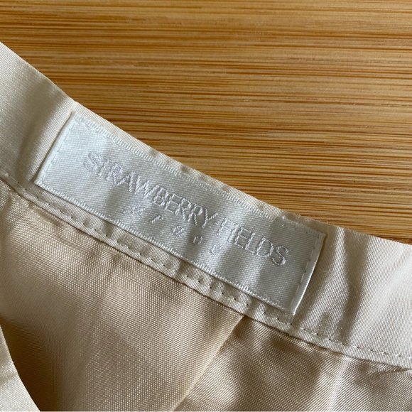 Beautiful ensemble - Picture 7 of 9